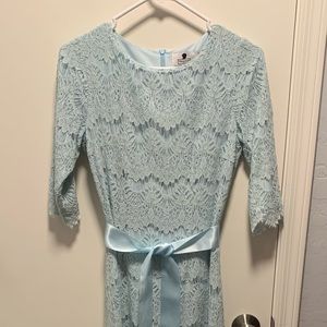 Dainty jewell’s eyelash lace dress. Size S.